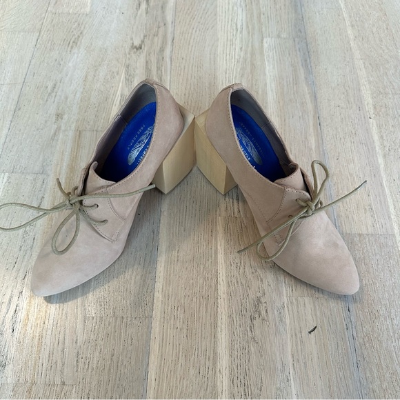 NWOT Jeffrey Campbell Oxford Bootie 6 - Picture 9 of 12